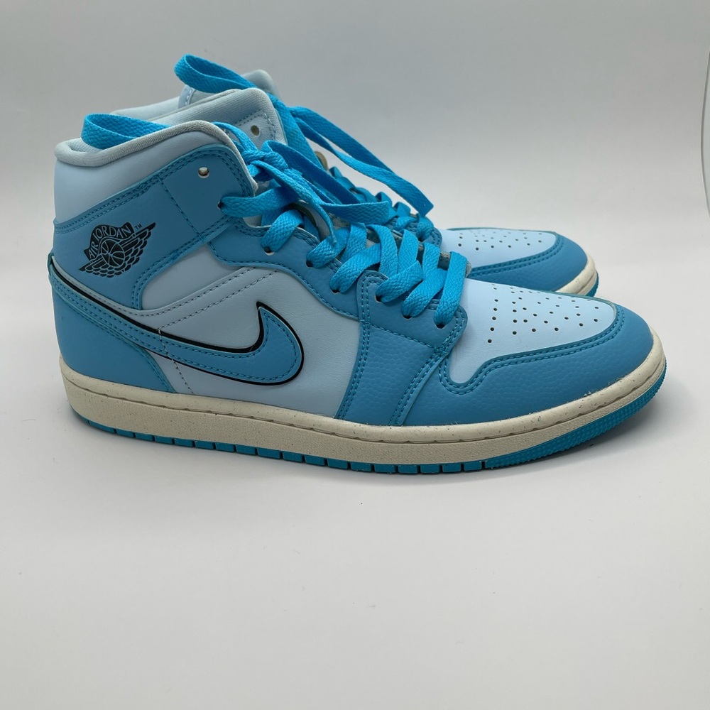 Baby Blue and White High-Top Jordan 1’s Sneakers Sz9.5
